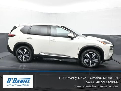 Used 2023 Nissan Rogue SL w/ SL Premium Package AWD/4WD image 7