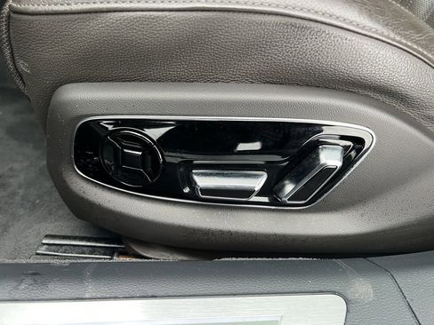 Used 2023 Audi A8 L 3.0T w/ Executive Package image 22