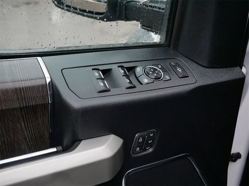 Certified 2020 Ford F550 4x4 SuperCab Super Duty image 15