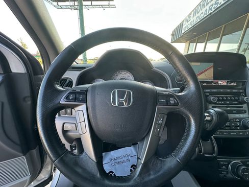 Used 2015 Honda Pilot Touring image 28