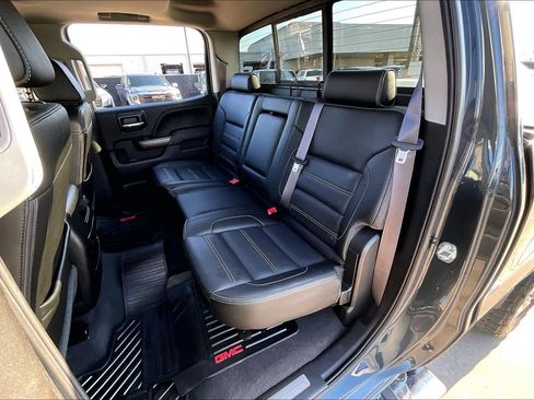 Used 2017 GMC Sierra 2500 Denali w/ Duramax Plus Package AWD/4WD image 21