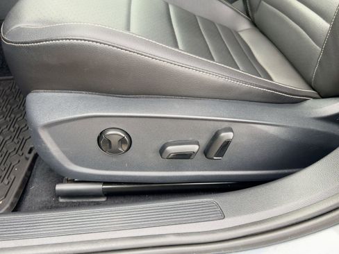 Used 2022 Volkswagen Jetta SE image 14