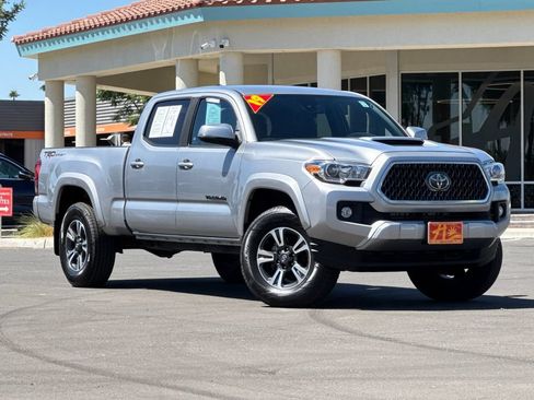 Used 2019 Toyota Tacoma TRD Sport w/ Technology Package RWD image 1