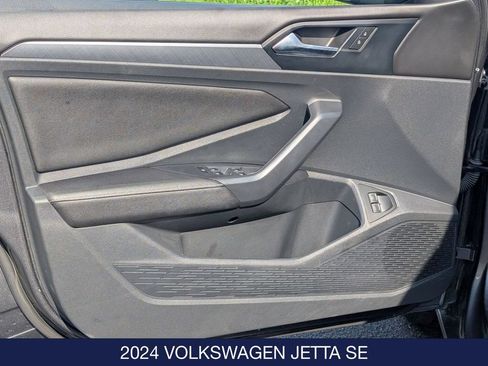 Certified 2024 Volkswagen Jetta SE FWD image 11