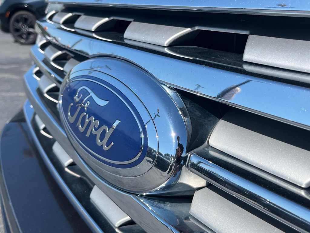 Used 2020 Ford Expedition Max Limited w/ Equipment Group 301A AWD/4WD image 4