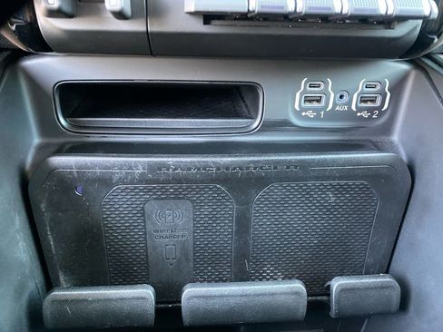 Used 2022 RAM 1500 Laramie AWD/4WD image 25
