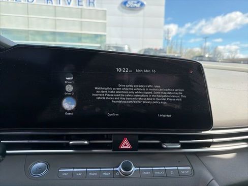 Used 2023 Hyundai Elantra SEL w/ Convenience Package image 6