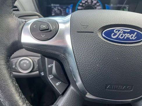 Used 2018 Ford C-MAX SE image 16