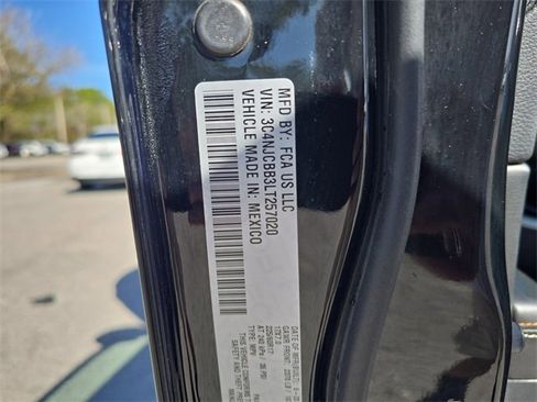 Used 2020 Jeep Compass Latitude image 29