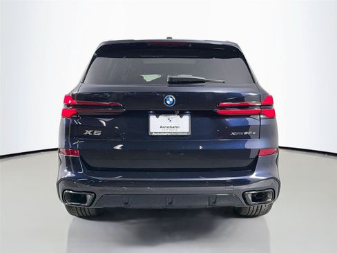 New 2026 BMW X5 xDrive50e w/ Executive Package AWD/4WD image 12