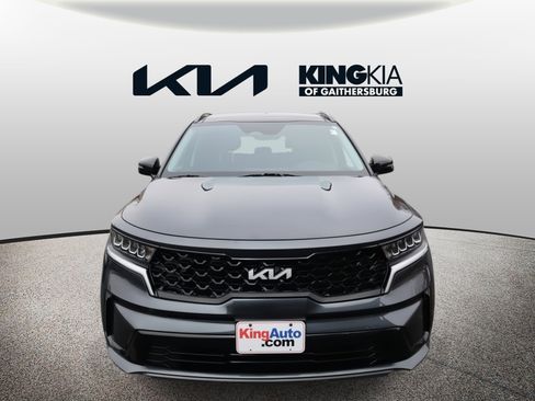 Certified 2022 Kia Sorento S w/ Panoramic Sunroof Package image 9