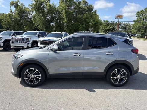 Used 2023 Buick Encore GX Select FWD image 5