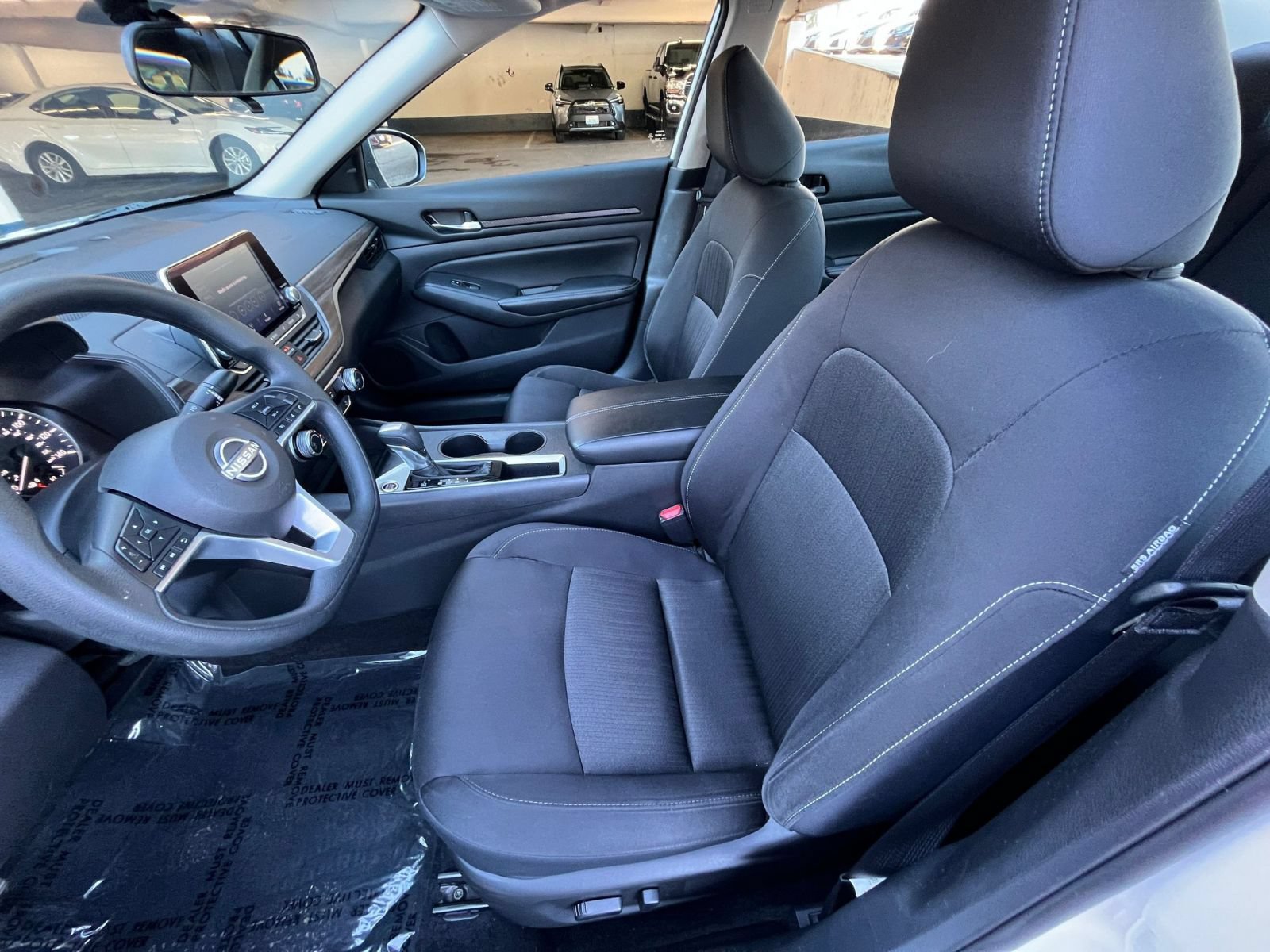 Used 2025 Nissan Altima 2.5 SV FWD image 27