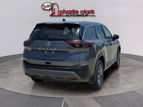 Certified 2023 Nissan Rogue S FWD image 5
