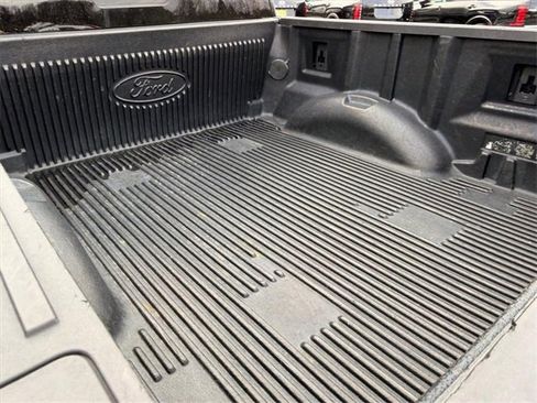 Used 2019 Ford F150 Platinum w/ Equipment Group 701A Luxury image 24