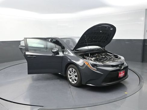 Used 2024 Toyota Corolla LE FWD image 41
