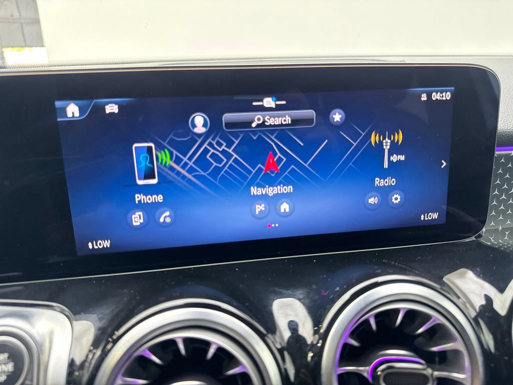 Used 2025 Mercedes-Benz GLB 250 w/ Exclusive Package image 61