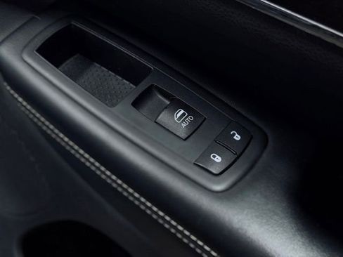 Used 2015 Jeep Grand Cherokee Limited AWD/4WD image 16