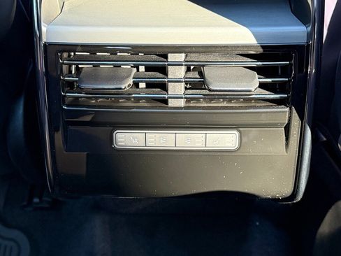 New 2025 Land Rover Range Rover Sport Dynamic SE AWD/4WD image 32