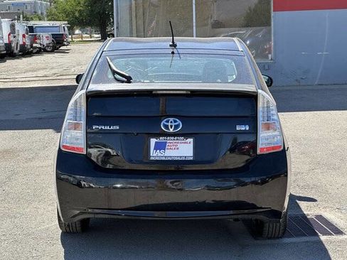 Used 2010 Toyota Prius Five image 4