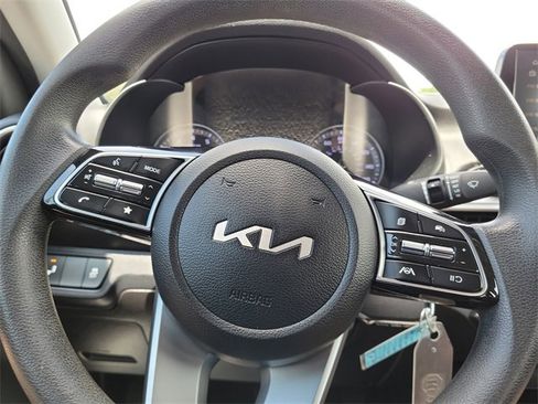 Used 2023 Kia Forte LXS w/ LXS Technology Package image 13