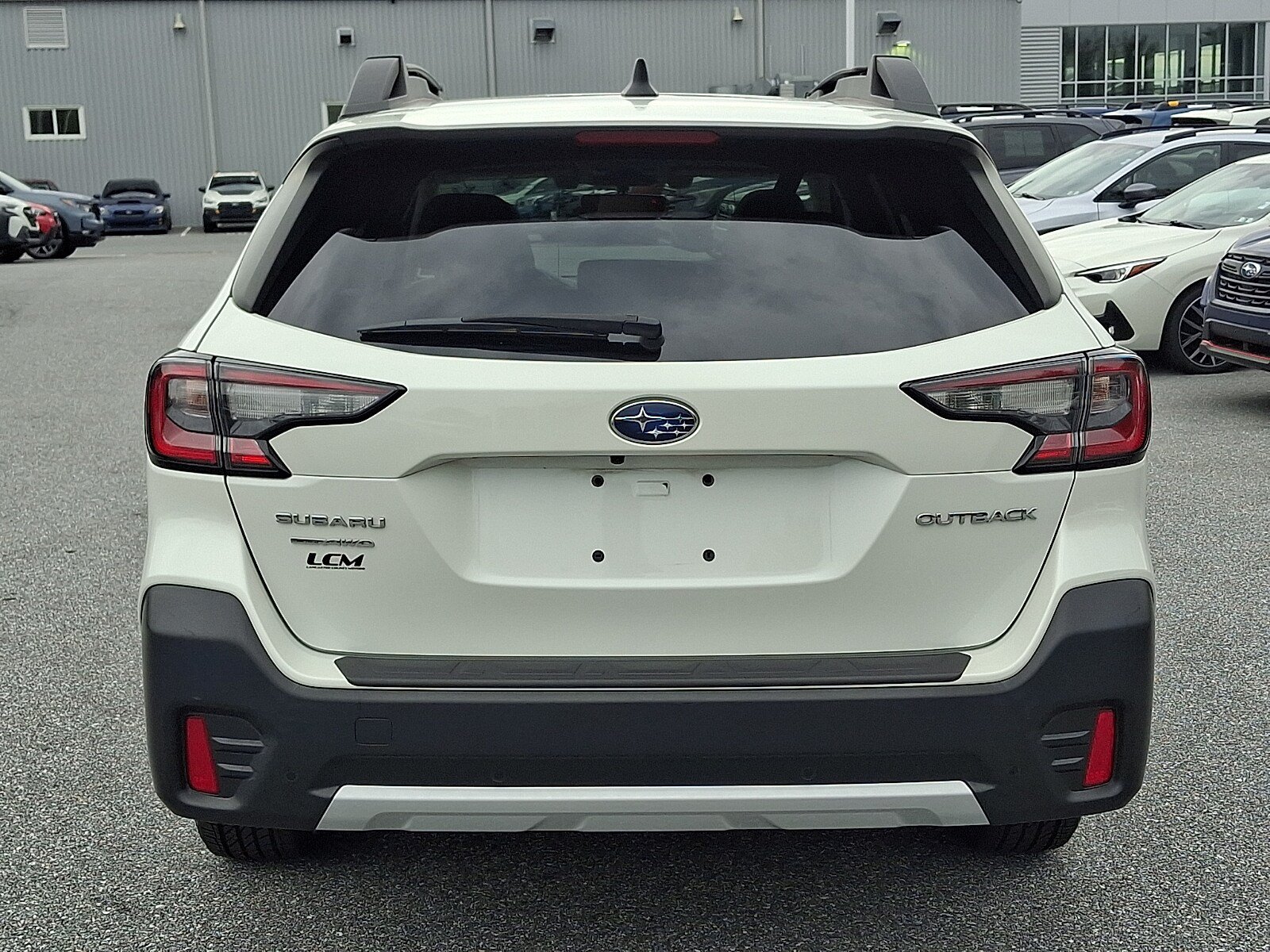 Used 2022 Subaru Outback Limited w/ Popular Package #2 AWD/4WD image 4