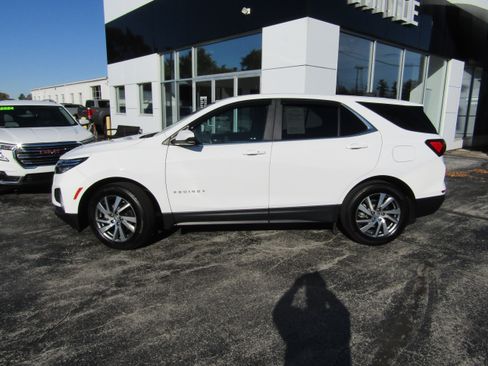 Certified 2022 Chevrolet Equinox LT image 3