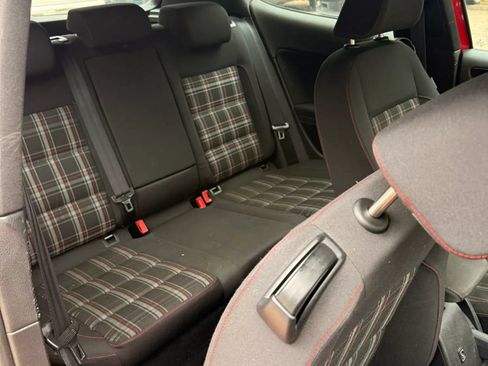 Used 2010 Volkswagen GTI 2-Door FWD image 6