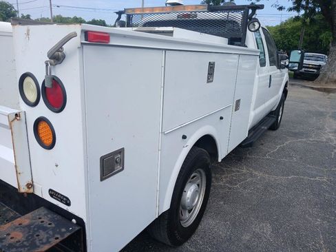 Used 2011 Ford F250 XL image 18
