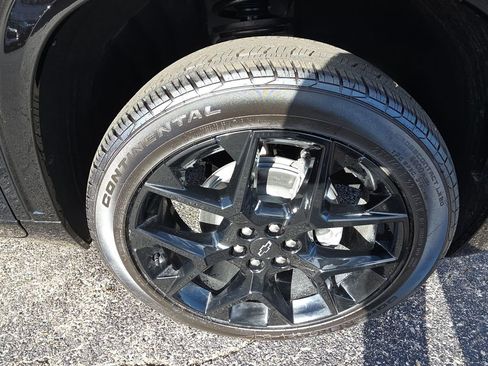 New 2026 Chevrolet Traverse RS w/ LPO, Floor Liner Package image 10