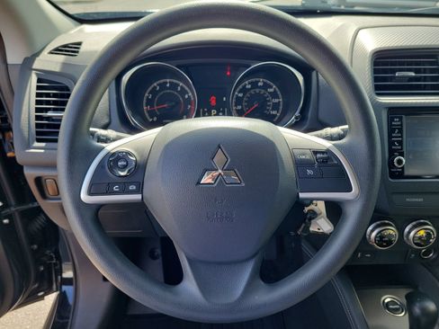 Used 2025 Mitsubishi Outlander Sport ES AWD/4WD image 16