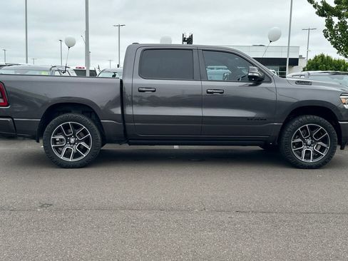 Used 2019 RAM 1500 Sport w/ Level 2 Equipment Group AWD/4WD image 3