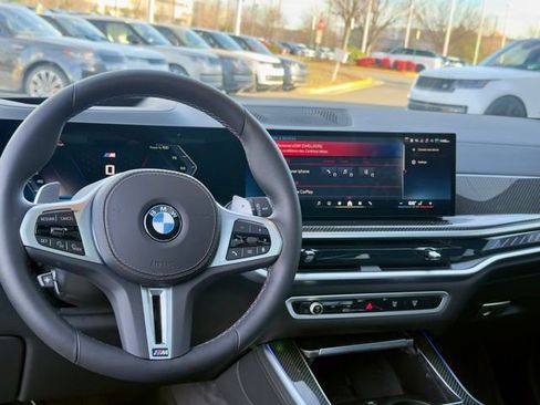 Used 2026 BMW X5 M60i image 11