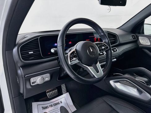 Used 2023 Mercedes-Benz GLS 580 4MATIC image 10