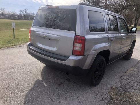 Used 2016 Jeep Patriot Sport w/ Power Value Group image 13