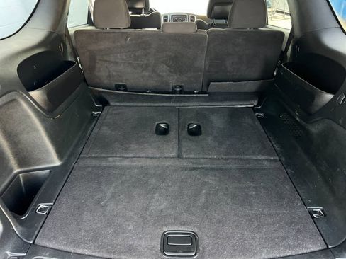 Used 2019 Dodge Durango SXT image 16