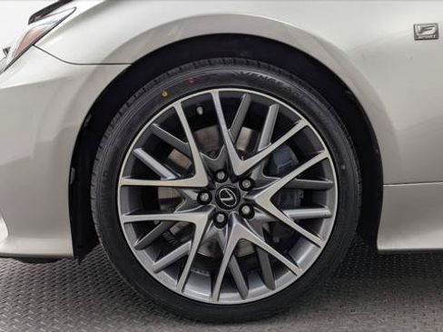 Used 2017 Lexus RC 200t RWD image 26