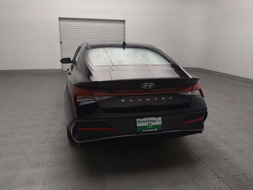 Used 2024 Hyundai Elantra SEL FWD image 6