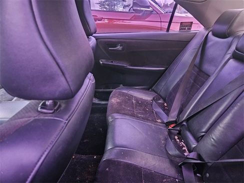 Used 2015 Toyota Camry XSE image 7