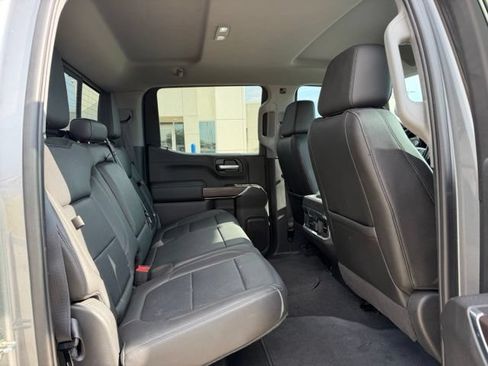 Used 2020 GMC Sierra 1500 SLT RWD image 11