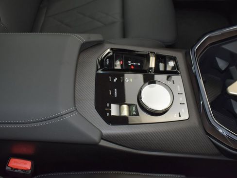 Certified 2025 BMW X3 xDrive30i w/ Premium Package image 27