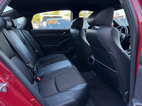Used 2018 Honda Accord Sport image 16