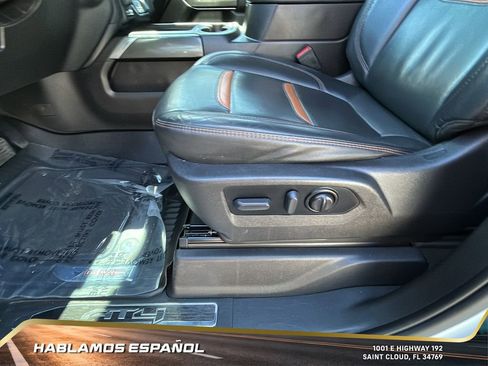 Certified 2022 GMC Sierra 2500 AT4 w/ Gooseneck/5TH Wheel Package image 15