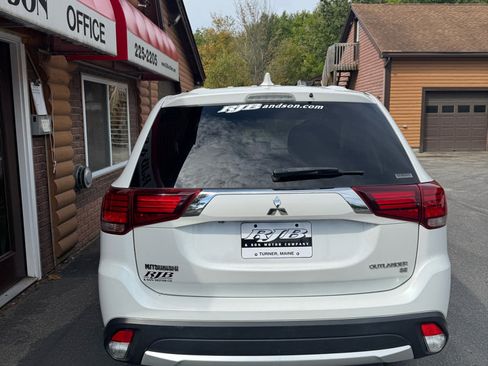 Used 2018 Mitsubishi Outlander ES image 5