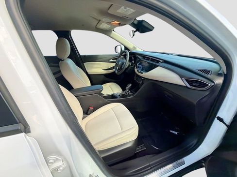 Used 2022 Buick Encore GX Select FWD image 30