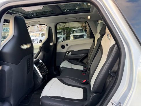 Used 2019 Land Rover Range Rover Sport SVR AWD/4WD image 12