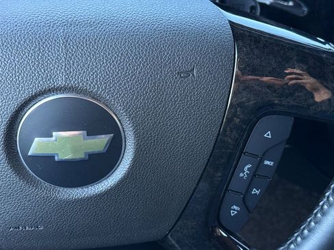 Used 2023 Chevrolet Express 2500 image 29