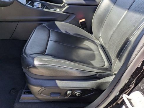 Used 2024 Jeep Grand Cherokee L Limited w/ Luxury Tech Group II image 20