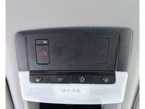 Used 2025 Nissan Altima 2.5 SV FWD image 15