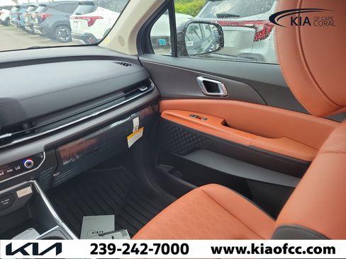 New 2026 Kia Carnival EX FWD image 17